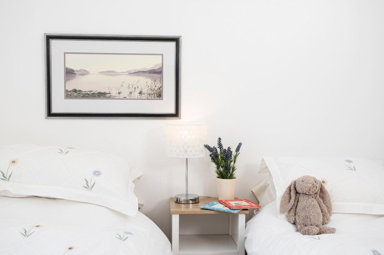 Finest Retreats - Lighthouse Cottage Rampside Екстер'єр фото