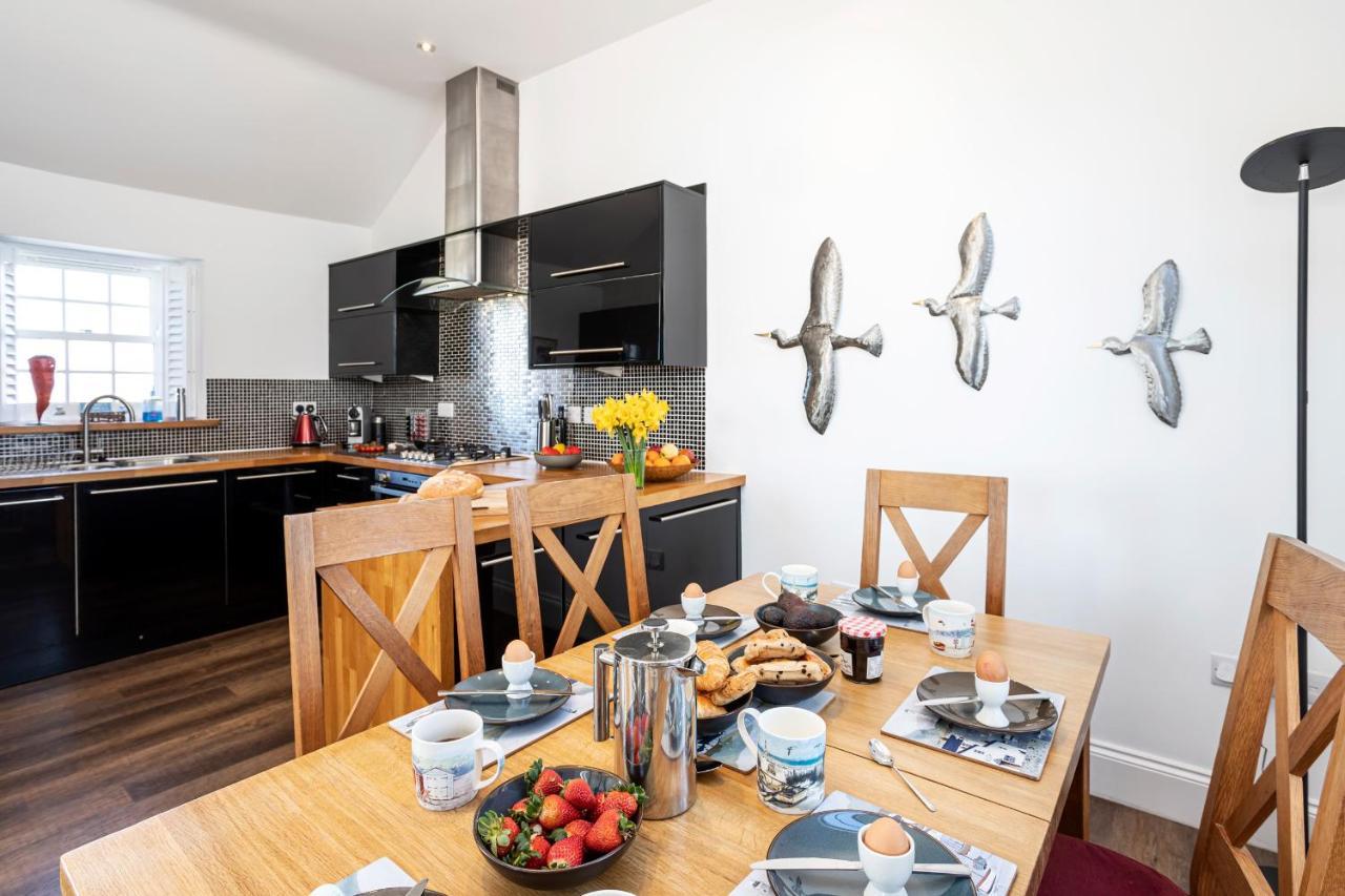 Finest Retreats - Lighthouse Cottage Rampside Екстер'єр фото