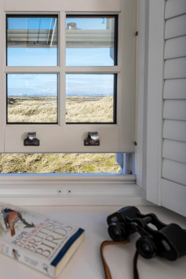 Finest Retreats - Lighthouse Cottage Rampside Екстер'єр фото